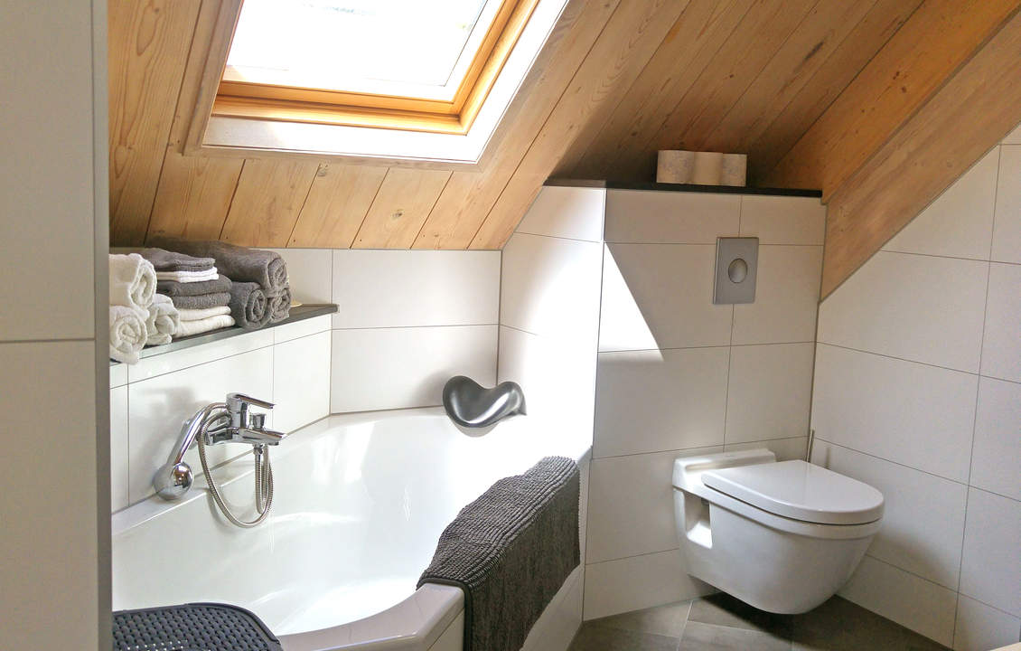 my-precious-appartement-badkamer_bad-oude-atelier